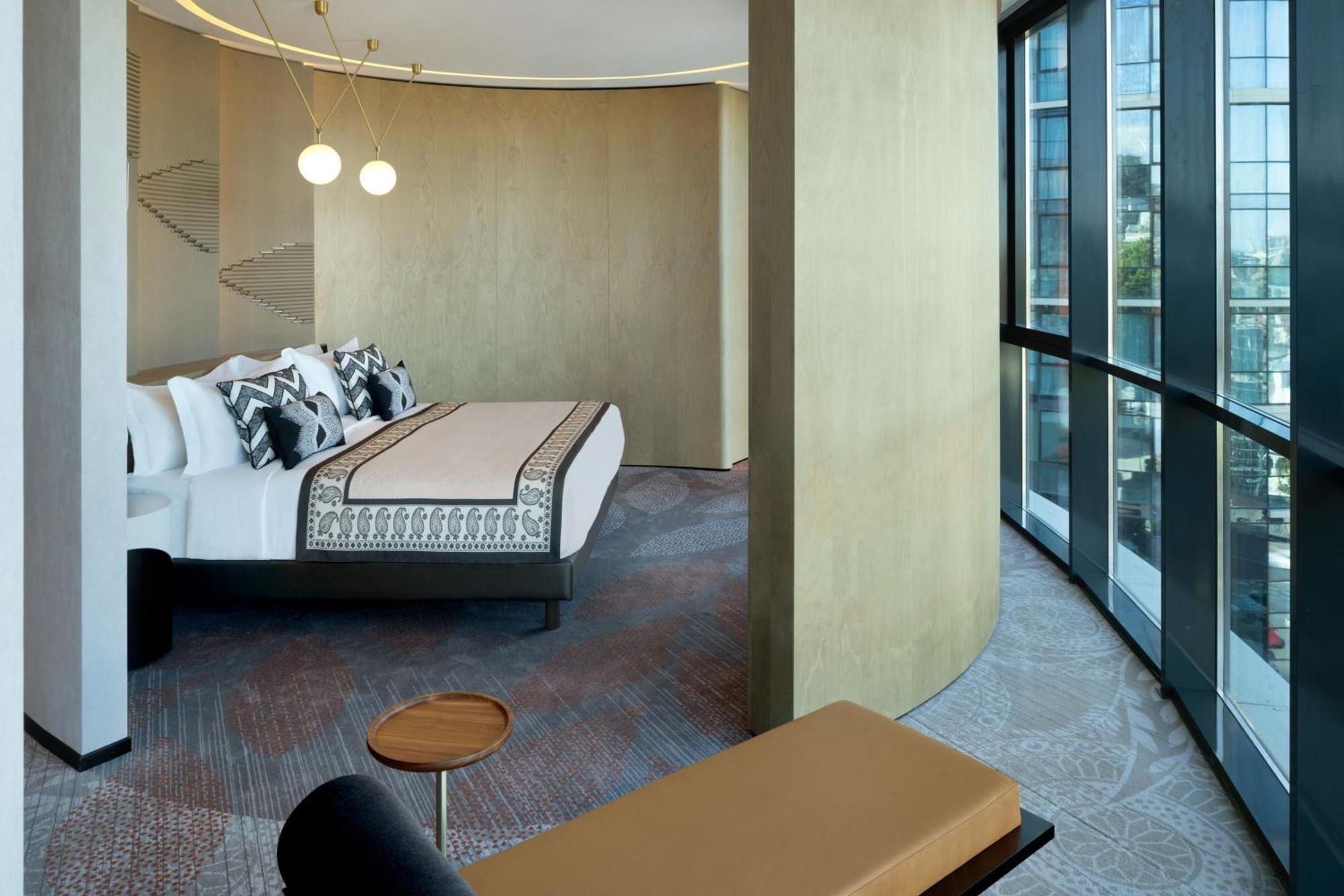 Paragraph Freedom Square, A Luxury Collection Hotel, Тбилиси Экстерьер фото